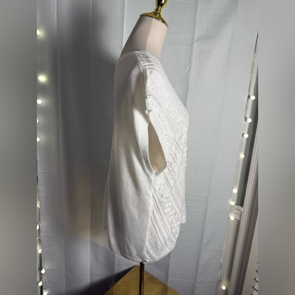 Amaryllis White Boxy Ribbed Blouse - Picture 2 of 9